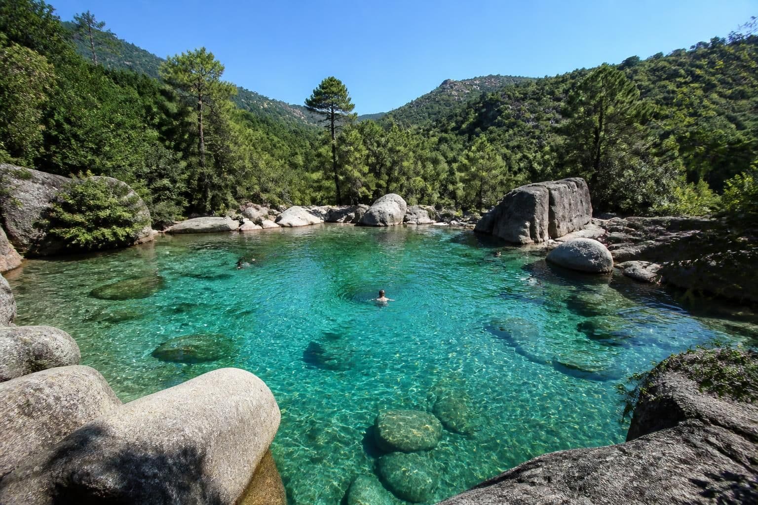 découvrez les piscines naturelles de zoza en corse, un site exceptionnel pour une baignade au cœur d'une nature préservée et authentique. profitez d'un cadre idyllique entre montagnes et eaux cristallines.