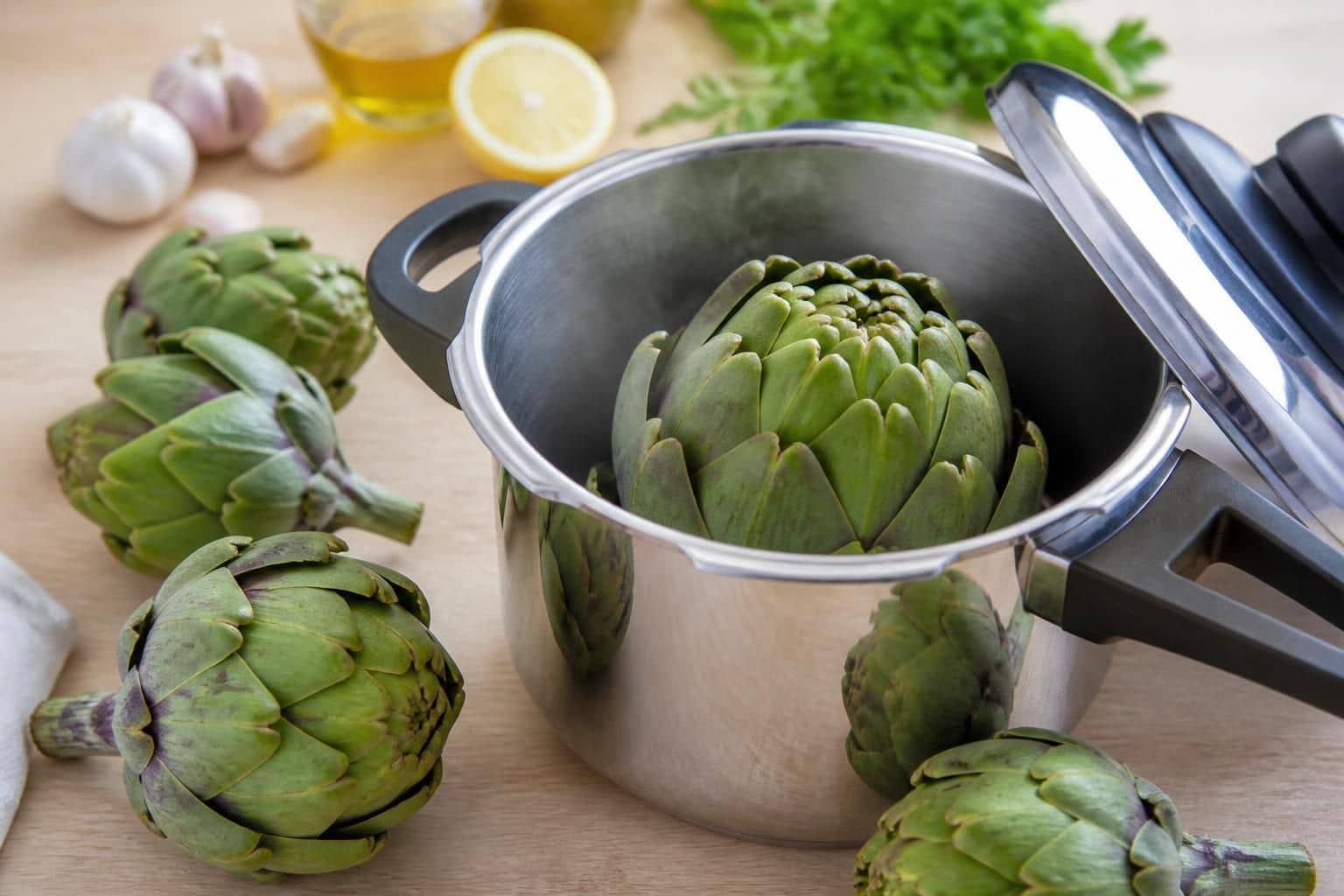 découvrez le temps de cuisson idéal des artichauts à la cocotte minute en fonction de leur taille pour une cuisson rapide et parfaite à chaque fois.